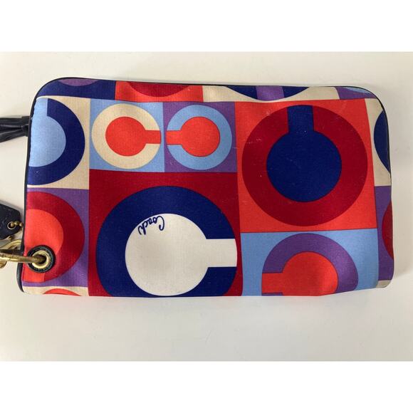 COACH 42178 LARGE COACH MULTI COLOR SIGNATURE NYLON WRISTLET - Picture 4 of 16